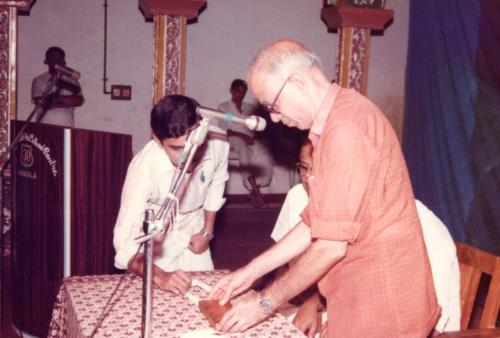 1991 - 008