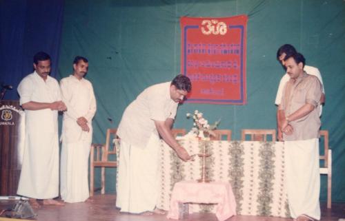 1992 - 015