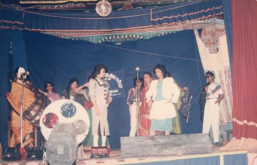 1992 - 050
