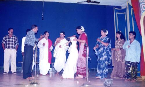 2000 - 005